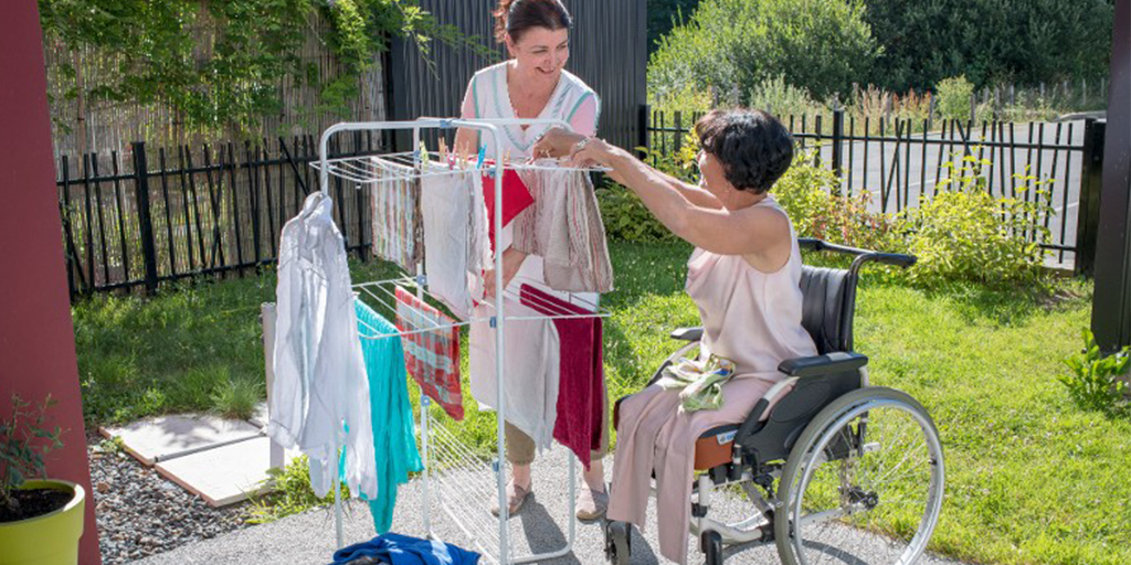 ADMRun's tweet photo. En 2020, plus de 12 millions de Français seraient touchés par un handicap qu’il soit d’ordre moteur, sensoriel, psychique ou mental. #LeSaviezVous ?
L’ #ADMR accompagne toutes les formes de #handicap afin que chacun puisse vivre à son domicile. #JourneeMondialeDuHandicap https://t.co/Gu2LYhk6Dd