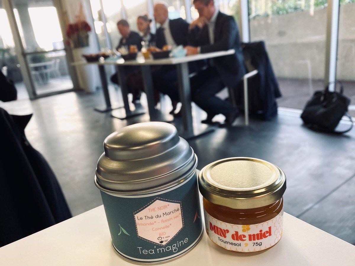 Conférence de presse ! +5,6% en tonnage, +10,8% en nb d’entreprises (record du @MinToulouse), +5% en CA, les voyants sont au 🟢 on résiste malgré la crise. Et on vous présente nos super nouveaux locataires 😍#MAPA #ANRH #SolutionsDurables #Chariotvalie #Localgo <a href="/TeamagineCom/">Teamagine</a>...