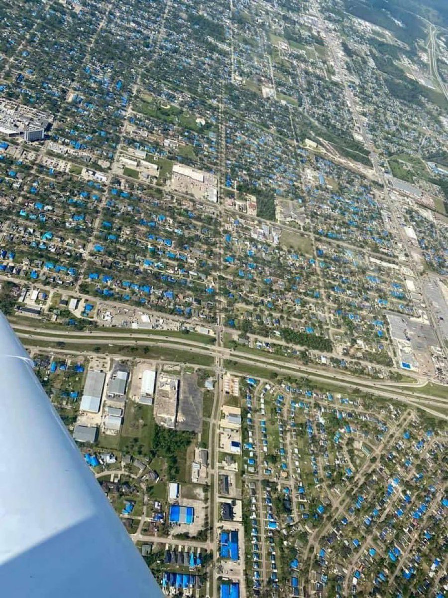 As we prepare for #HurricaneDelta I ask that everyone say aprayer for the #LakeCharles area who just 6 weeks ago was devastated by #HurricaneLaura &amp;is now facing another major storm.These are blue tarps still on people’s homes.I’m humbled to support employees in this community.💙