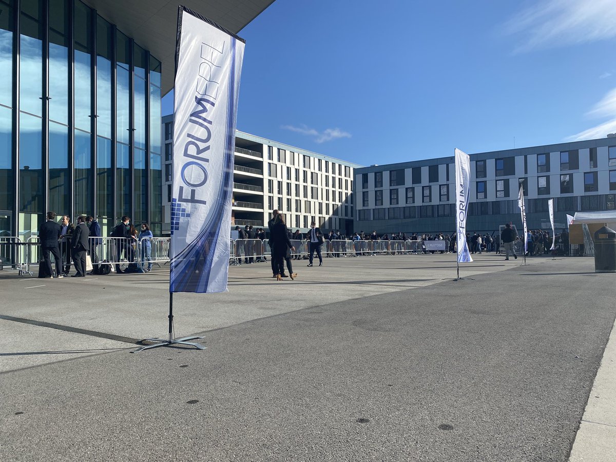 lindadigeronimo's tweet photo. An amazing first day. 8 hours that felt like 2! Looking forward to do it again tomorrow 💯💯💯 #ForumEPFL https://t.co/Q0xw1QwqHJ