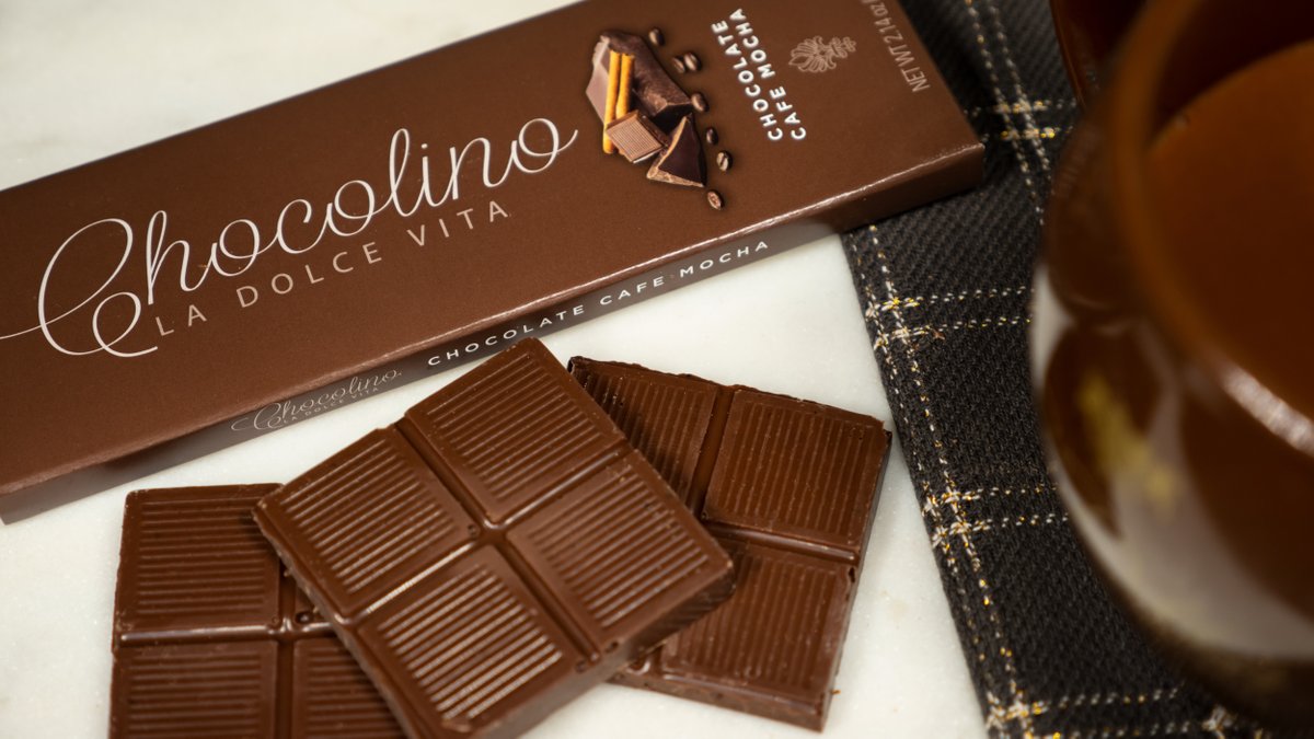 debbasgourmet's tweet photo. Item #1 for this month's Cocoa Crate: our Cafe Mocha Chocolino Bars. 🤤⁠ A luxurious blend of milk and dark chocolate with coffee and ground cinnamon makes this epicurean delight so special.  Not a Cocoa Crate member yet?

Click here 👉 https://t.co/wTm06Cc5H9 https://t.co/jdOQHOlimU