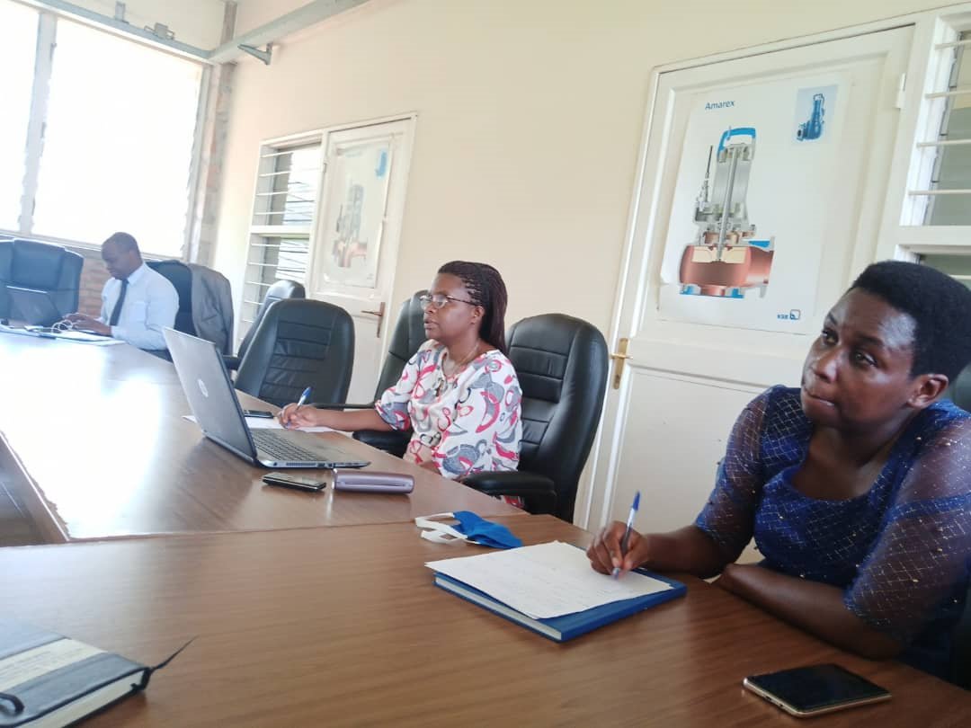 Mediabox, Entreprise de Services Numériques (@mediabox16) on Twitter photo 🔴Réunion ce 8/10 entre la <a href="/Regideso_bdi/">REGIDESO Burundi</a> et <a href="/mediabox16/">Mediabox, Entreprise de Services Numériques</a> pour la clôture définitive du projet de mise en place d'une appli de Geo-BI des points de livraison des produits Eau et Electricité de la #Regideso et la mise en place d'un centre de situation moderne #pilotage #suivi #SIG 🔴Réunion ce 8/10 entre la <a href="/Regideso_bdi/">REGIDESO Burundi</a> et <a href="/mediabox16/">Mediabox, Entreprise de Services Numériques</a> pour la clôture définitive du projet de mise en place d'une appli de Geo-BI des points de livraison des produits Eau et Electricité de la #Regideso et la mise en place d'un centre de situation moderne #pilotage #suivi #SIG