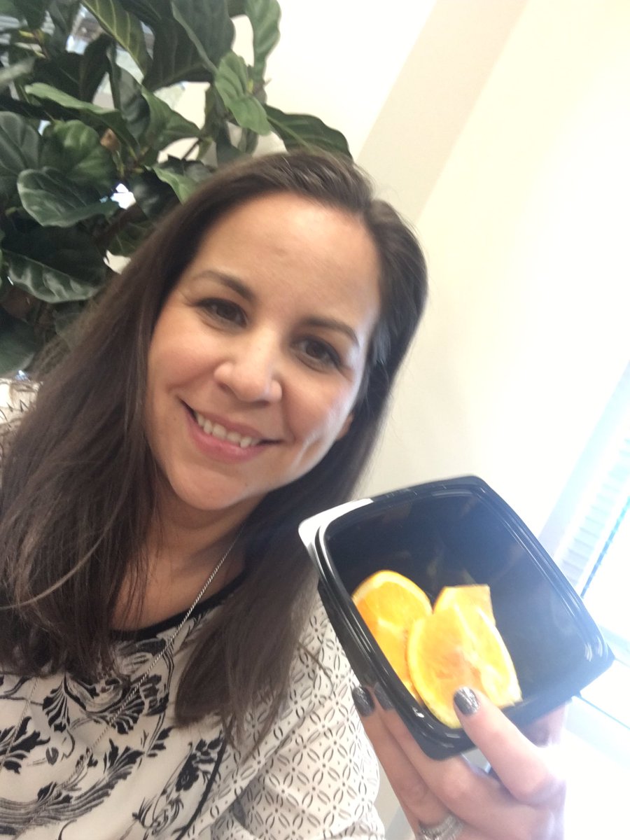 AmandaCox7's tweet photo. Healthy “Go” foods for catch week! @AnnaLewis709 #CATCHtheCUBS https://t.co/UiptZGiXRP