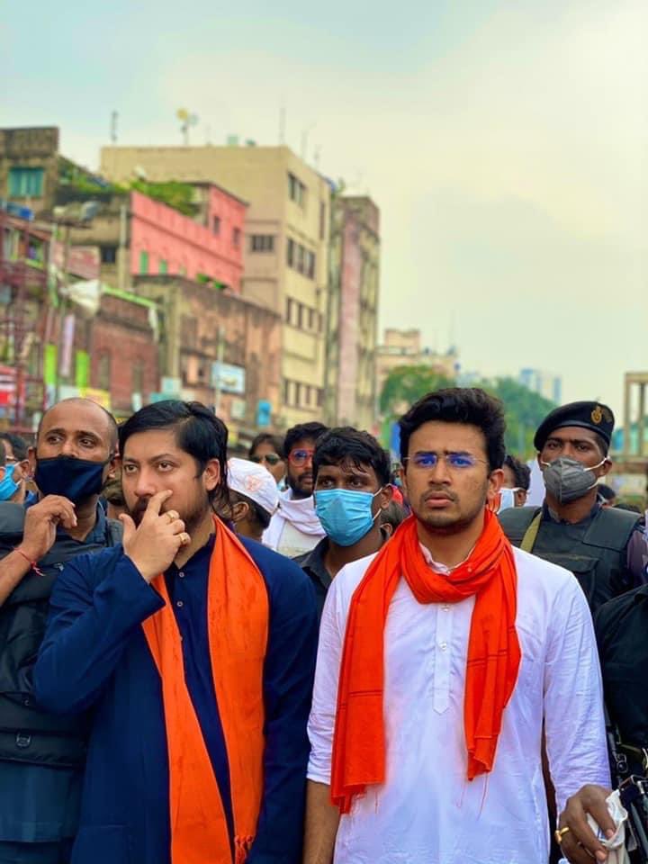 Bjpvickyav's tweet photo. Bro No one can stop https://t.co/01ZafUVdbi are unstoppable.Salute you for your braveness in fighting for all BJP karyakartas in West Bengal. #JAISRIRAM https://t.co/G98eTedP9G