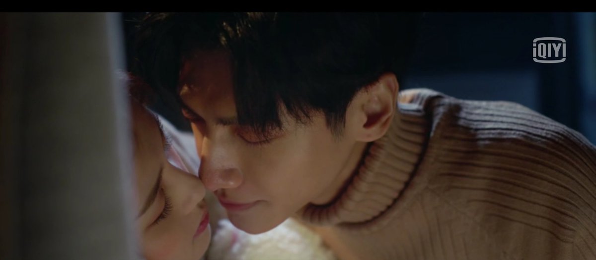 I just wanted to flip all the tables and even throw my phone with the happiness that this scene has brought me  yes, I will sleep well tonight!!  #LoveIsSweet  #LuoYunxi  #BaiLu