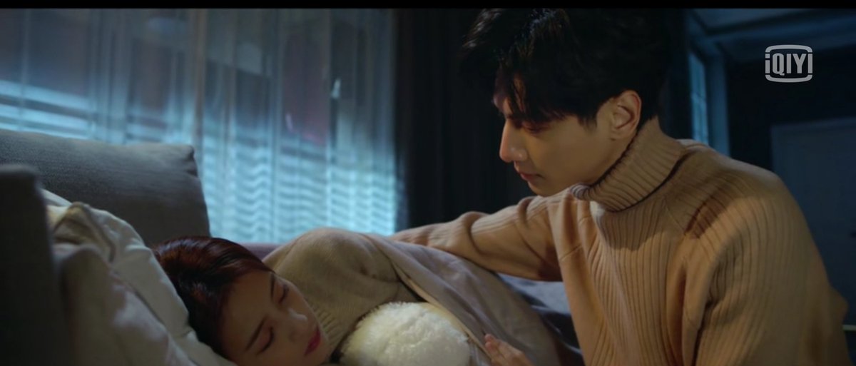 I just wanted to flip all the tables and even throw my phone with the happiness that this scene has brought me  yes, I will sleep well tonight!!  #LoveIsSweet  #LuoYunxi  #BaiLu