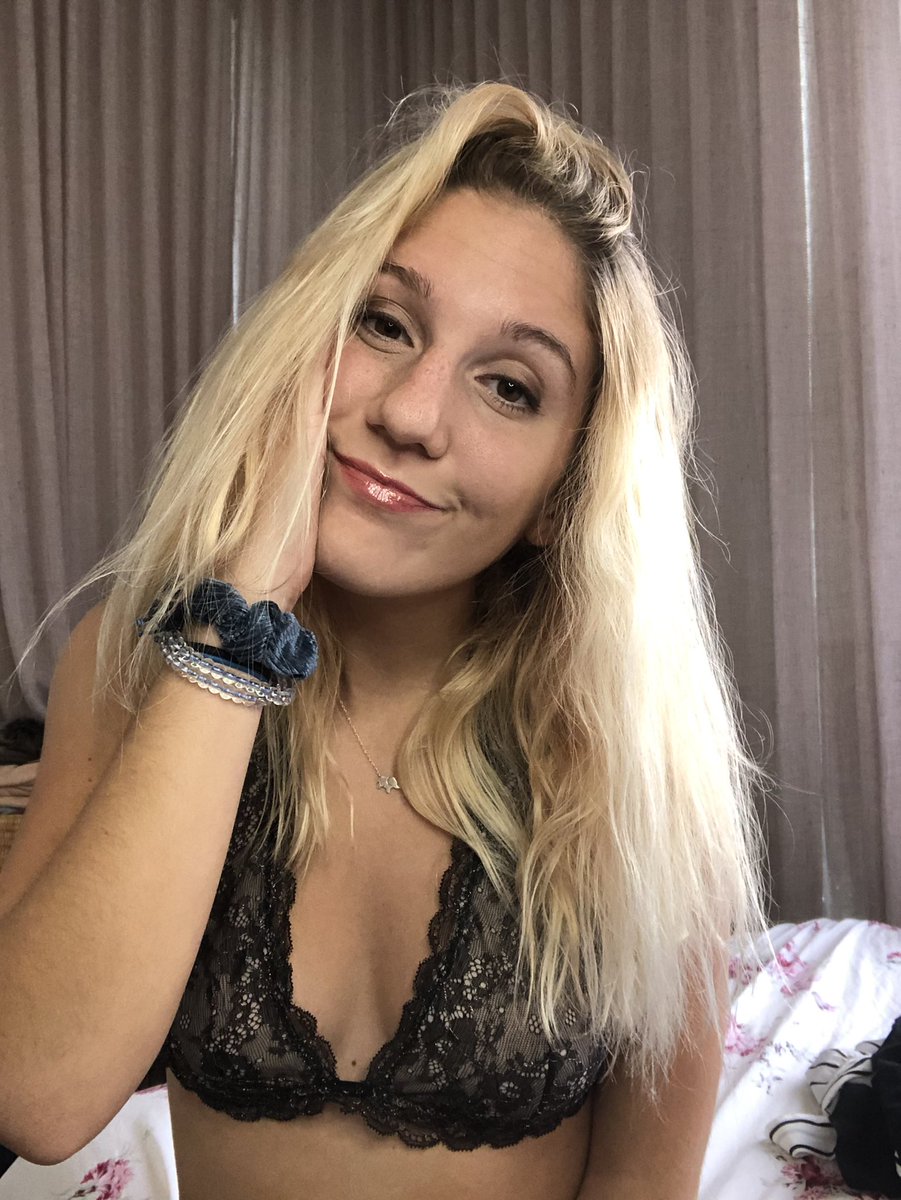 peachbabylex's tweet photo. ✨i’m almost at 2.5k!!✨if i get there in 48 hours i’ll post another 30% off link!!🥵 https://t.co/REa8CqNt13