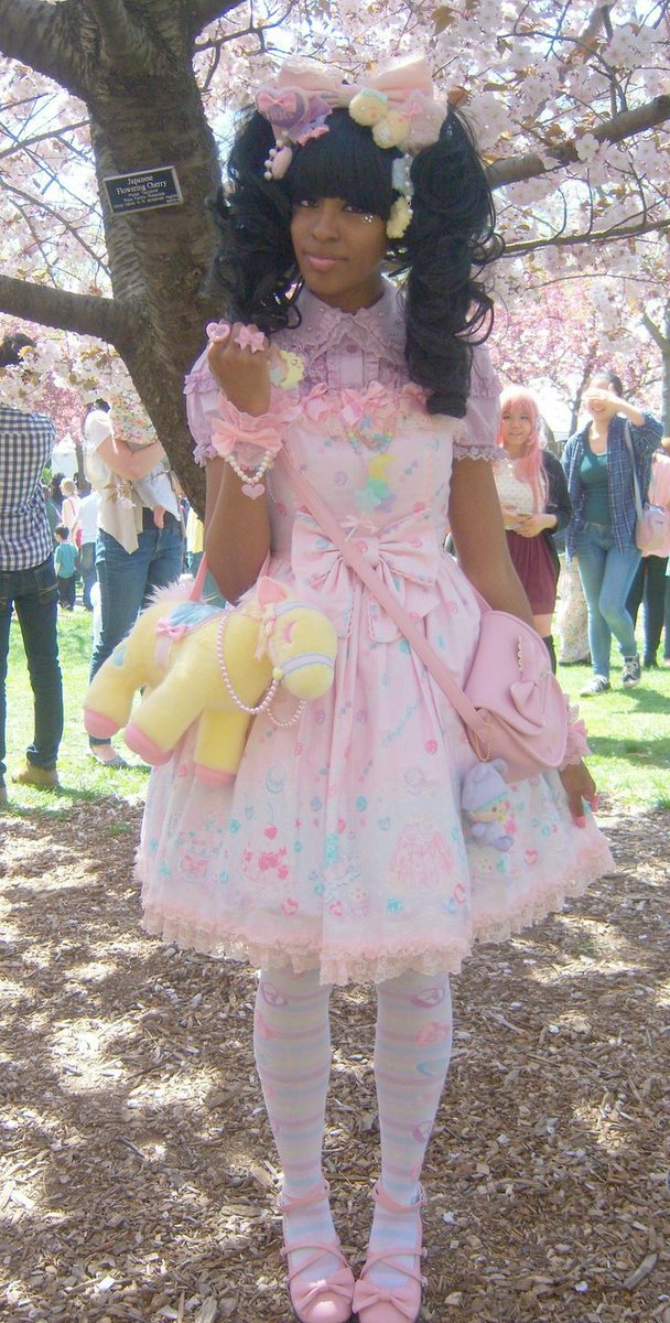 I will be using Alt Japanese fashion to explain this, my two examples will be Gyaru and Lolita