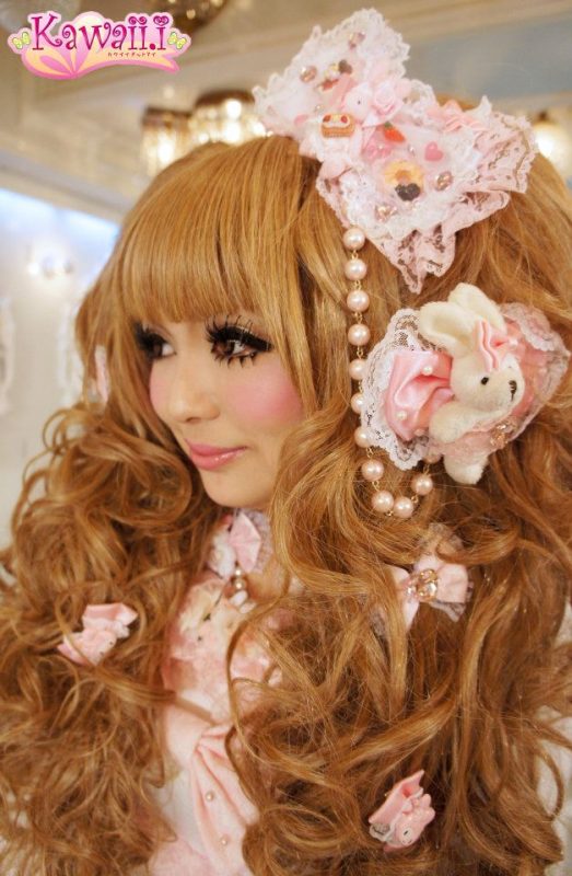 This style went against all the typical beauty and presentation norms for women and allowed said Gyaru Gals to claim how the dressed for themselves and other members of the gyaru community