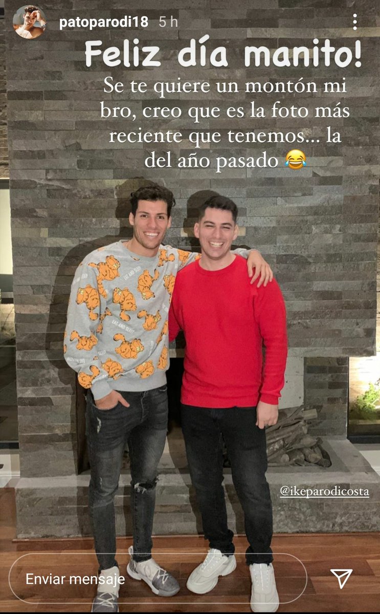 TeamPatricio__'s tweet photo. #7october #FelizCumpleañosIke 🎉🎁🎂 lindos mensajitos de su familia #ParodiCosta👨👧👧👩👦👦 siempre unidos
@PatoParodiC
#twosidesblog
Y sus padres #Veronica #Fernando https://t.co/sXKqygA3ro