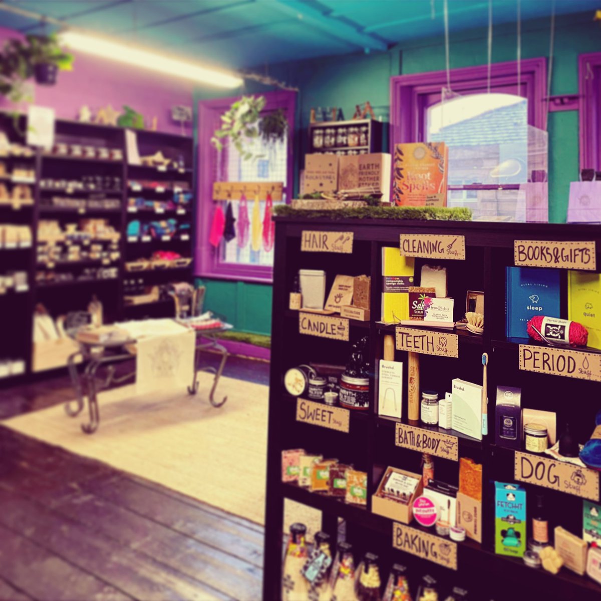 TheRockFairyHQ's tweet image. I adore my little shop in @afflecks_manchester and I will fight to the death to keep it going. I know not everyone feels comfortable being out so don’t forget you can also shop #EarthFriendlyRocker from the comfort of your own home too! See you soon🤘🏻

earthfriendlyrocker.co.uk