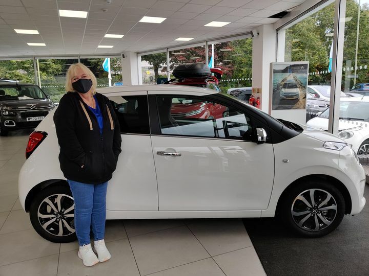 Marilyn is a great customer of ours and she has renewed her approved used C1 for this brand new one!

Thank you for your continued custom Marilyn, enjoy your new car!