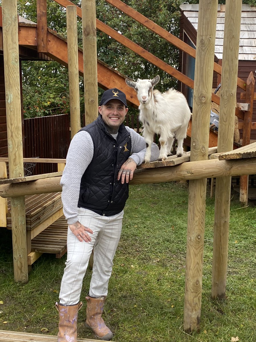 Our HQ in Cambridgeshire is anything but normal . Have a meeting and feed the goats while your here 😃 #schools #modular #timber
