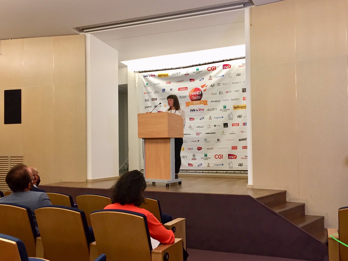 HanditechTrophy's tweet photo. [EDUCATION &amp; FAMILY] On continue les pitchs avec @ovaomproject et le projet Brume de @tralalere, finalistes de la catégorie Education &amp; Family, devant nos partenaires et @CGI_FR, soutien de la catégorie. #HTT20
Suivez le #Handipitch en live ▶ https://t.co/65UzwjoVl7 #LiveHTT20 https://t.co/soBfe9whnH