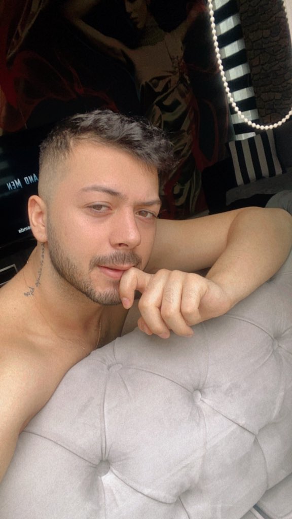 İstanbul misafirim isteğe göre aktif pasif oluyorum 05331591648 #beylikduzugay
#Beylikduezue
#esenyurt
#bahcesehir 
#esenyurttraveﬅi 
#esenyurtgay
#avcilartraveﬅi 
#esenyurtpasif
#avcilar
#bahcesehirtraveﬅi 
#beylikduzutraveﬅi 
#beylikduzu
#beylikdüzütraveﬅi