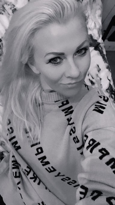 Who&rsquo;s ready to follow?  @FoxyPromos  @HottiePromo @tterb1407 @Ass_offical  @theglamour_zone @C0ekieM0nster @WomenofMFC @KnickerBeauties @BedBunnyX<a class="tags" target="_blank" title="On Twitter" href="/?out=eyJ0eXAiOiJKV1QiLCJhbGciOiJIUzUxMiJ9.eyJpYXQiOjE3MjUzMjA0NTgsImlzcyI6InR3cG9ybnN0YXJzLmNvbSIsIm5iZiI6MTcyNTMyMDQ1OCwiZXhwIjoxNzU2ODU2NDU4LCJyZWRpcmVjdF91cmwiOiJodHRwczovL3R3aXR0ZXIuY29tL0ZveHlQcm9tb3MifQ.P3MqgXQNRZArqkTsA7Wo8e85LHg-wTkXCs69q3EhcGqox5m0Hz9e3CnK76gUYBo-d0pZKO_WV96cvpuNJw_T2w">@FoxyPromos</a><a class="tags" target="_blank" title="On Twitter" href="/?out=eyJ0eXAiOiJKV1QiLCJhbGciOiJIUzUxMiJ9.eyJpYXQiOjE3MjUzMjA0NTgsImlzcyI6InR3cG9ybnN0YXJzLmNvbSIsIm5iZiI6MTcyNTMyMDQ1OCwiZXhwIjoxNzU2ODU2NDU4LCJyZWRpcmVjdF91cmwiOiJodHRwczovL3R3aXR0ZXIuY29tL0hvdHRpZVByb21vIn0.zEV3zpajVg_ETJJ74q0IgolCkVY9Hvsc7QOxFSvQZmqKE1HkWQsSOMK46-EotcHATvgJ7lJXGVFSnhTW5fAMtg">@HottiePromo</a><a class="tags" target="_blank" title="On Twitter" href="/?out=eyJ0eXAiOiJKV1QiLCJhbGciOiJIUzUxMiJ9.eyJpYXQiOjE3MjUzMjA0NTgsImlzcyI6InR3cG9ybnN0YXJzLmNvbSIsIm5iZiI6MTcyNTMyMDQ1OCwiZXhwIjoxNzU2ODU2NDU4LCJyZWRpcmVjdF91cmwiOiJodHRwczovL3R3aXR0ZXIuY29tL3R0ZXJiMTQwNyJ9.DzNPDE4T2wpYbi8_uWH105woS7r0ma51o1Wj7bDmSwa5sONg4O2xF8Rxq1C_IOSJ6JYGm18pp8tAd7FqlNYGgg">@tterb1407</a><a class="tags" target="_blank" title="On Twitter" href="/?out=eyJ0eXAiOiJKV1QiLCJhbGciOiJIUzUxMiJ9.eyJpYXQiOjE3MjUzMjA0NTgsImlzcyI6InR3cG9ybnN0YXJzLmNvbSIsIm5iZiI6MTcyNTMyMDQ1OCwiZXhwIjoxNzU2ODU2NDU4LCJyZWRpcmVjdF91cmwiOiJodHRwczovL3R3aXR0ZXIuY29tL0Fzc19vZmZpY2FsIn0.YZeUwMgQdSXimnUOwQ9Zue3z0M3EIenQeI80m7O-w2pKUoKSztV8jMCh-0aD9xv-ECnEgAahdkTtc8S2nAqqeg">@Ass_offical</a><a href="/tag/nikkilee"class="tags"><span>#nikkilee</span></a>