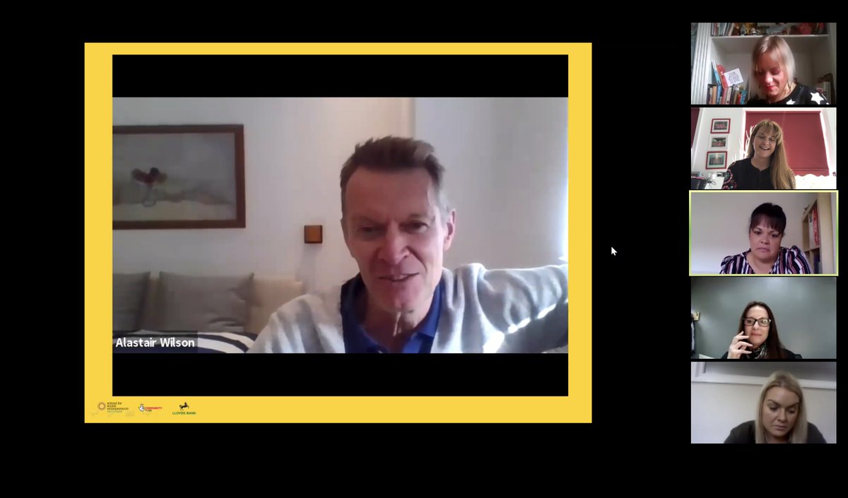 BillingReeves's tweet photo. Chief executive of @SSENorthWest Alistair Wilson joined from his bedroom π (if that doesn't show you're a part of the #SSE family then I don't know what does ππ»ππ») with a special message to all #SSEnwgraduation attendees!
#SSEFellow #Schsocent #enterprise https://t.co/4GdwUQ4amM