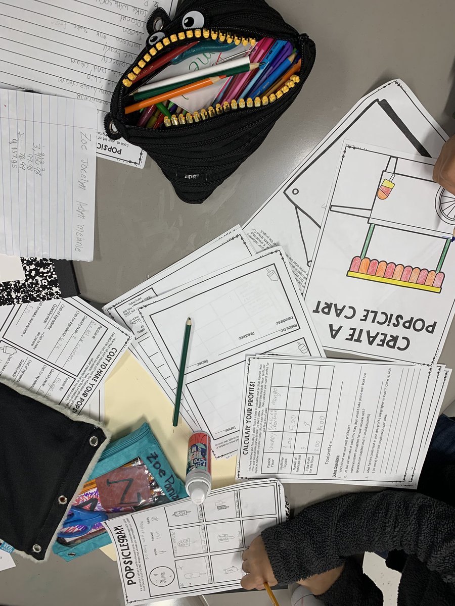 RachelReichert4's tweet photo. The students are hard at work creating their own popsicle business. 
This week we talked about adding and subtracting decimals and calculating profit. @CottonwoodCISD @ClevelandISDTX #just4kids https://t.co/FJUcdkxABx