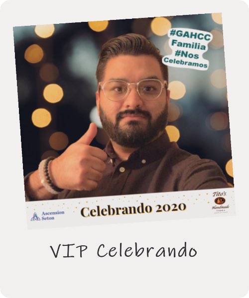 CesarCazarez7's tweet photo. The celebration Gala begins! Con el Sr. Lupe de casa chapala! @GAHCC #gahccfaimila @gahccfamilia #celebrando2020 #hollandheroes https://t.co/Z13EJu2Qhu