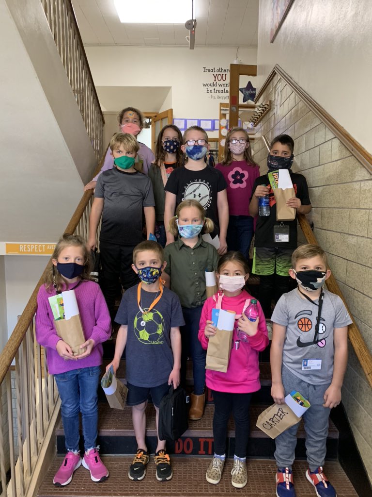 retiredparkprin's tweet photo. Monthly Terrific Kids’ Luncheon. Fun times with this “thoughtful” group today.
#WeareChardon https://t.co/3azmjOWoWM