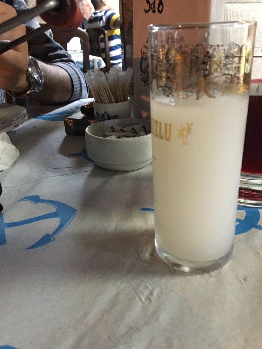 ‘şuraya bak bembeyaz’ <a href="/ramazanyzg/">Ramazan Yüzgeç</a>