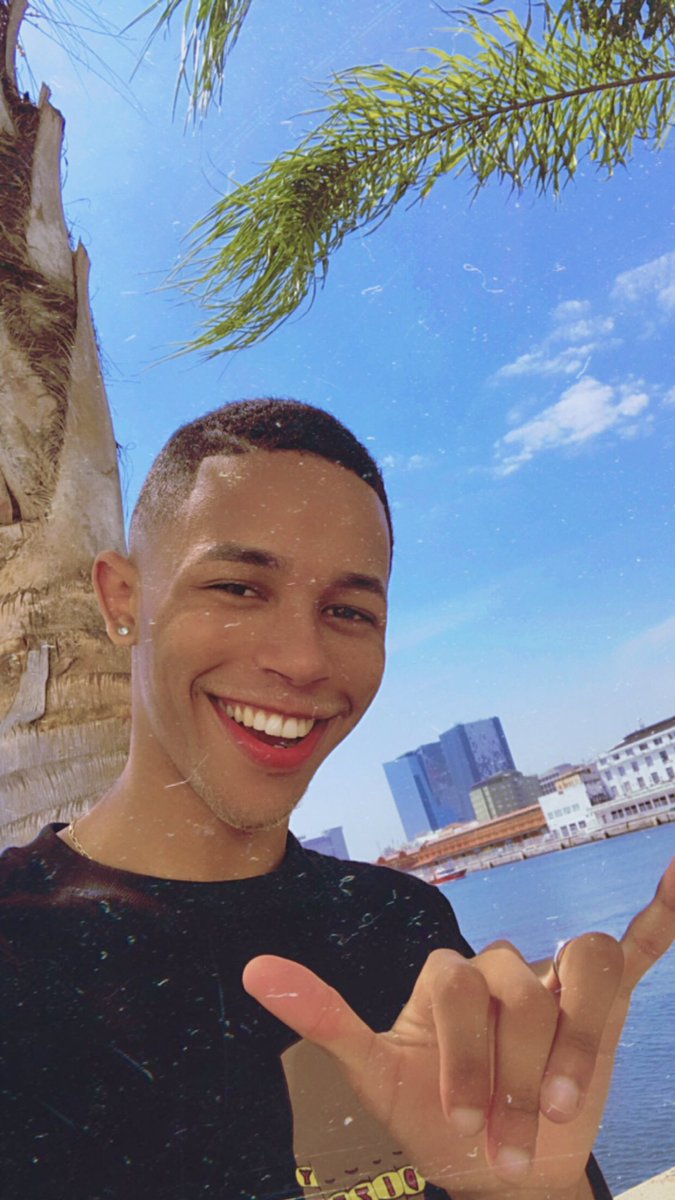 thiago_vianna7's tweet photo. 🌴🕺🏾 https://t.co/93wKM7lmwY