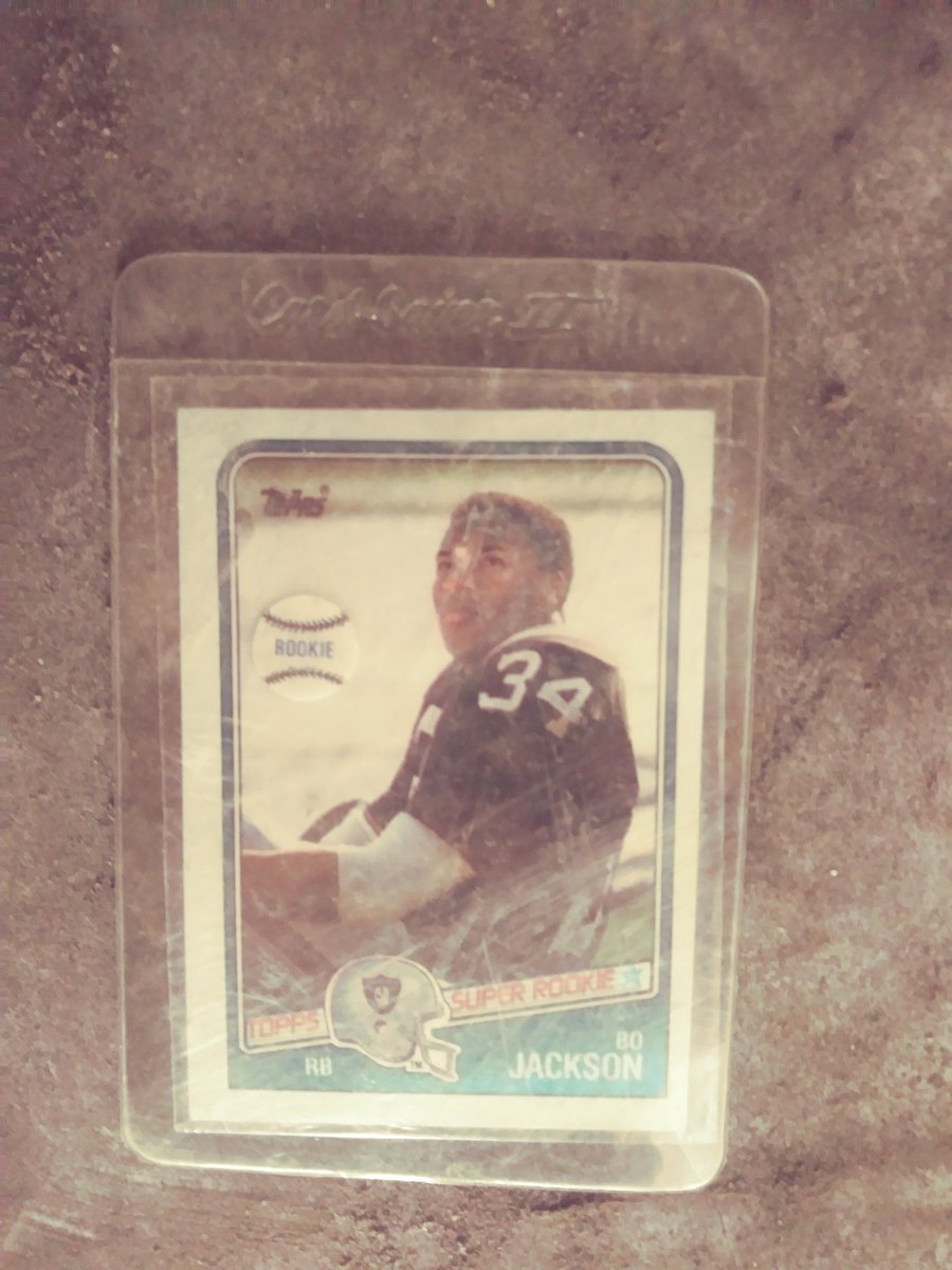 ZavierPedro's tweet photo. Lookie here what I've discovered in mom's garage, finder's keepers?
#RaiderNation 
#BoKnows
Bo Jackson #34 https://t.co/5joTetORs2