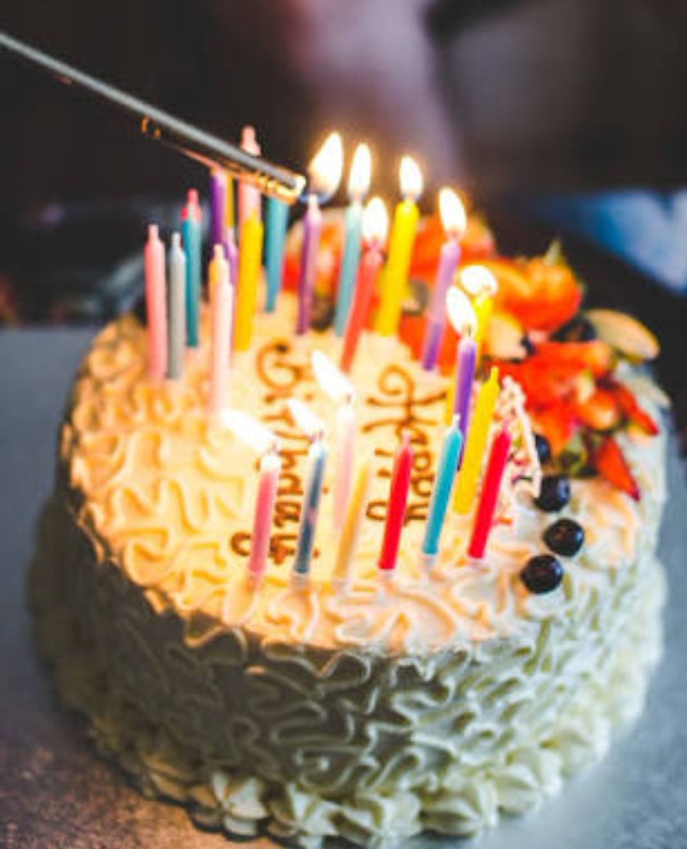Waji_12's tweet photo. On your special day, I recall all of the great times we’ve spent together. You always bring a sweet smile to my face! Happy Birthday to you @BintEPakistan6

#HBD_Mintee https://t.co/fPWWK43EQ3