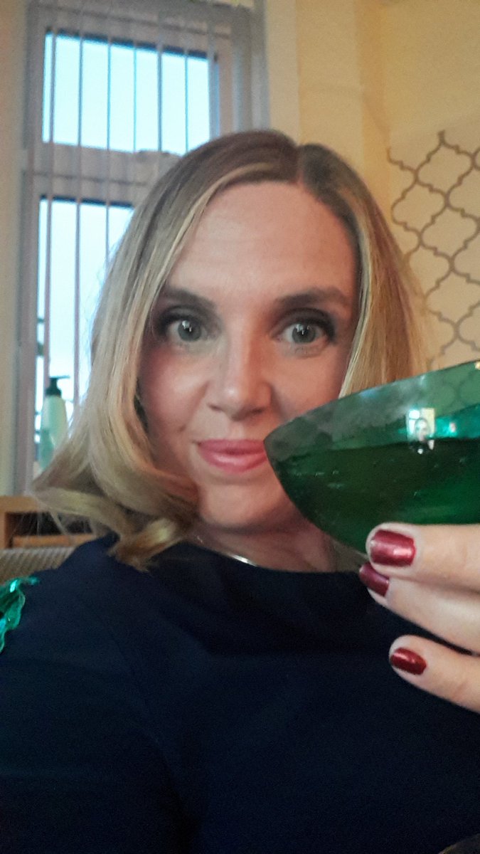 Having a lockdown curry and quiz night for <a href="/LSteggles/">Lisa steggles</a> 
#jaysvirtualpubquiz #steggsbirthday#teamsteggs