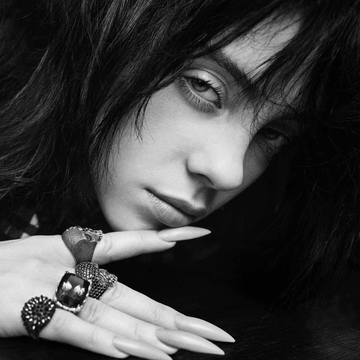 V Magazine tweet media