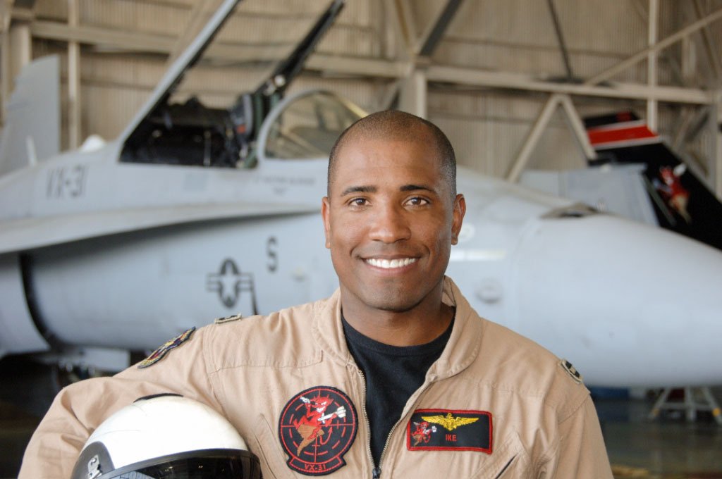 NCAA's tweet photo. "Wrestling had just as much of an impact on me as the things I was learning in the lab or in engineering."

Preparing for his first trip to space, @NASA astronaut @VicGlover shares how @CalPolyWrestle shaped him: https://t.co/lxkLn4XGOi https://t.co/whT6mNJWfT