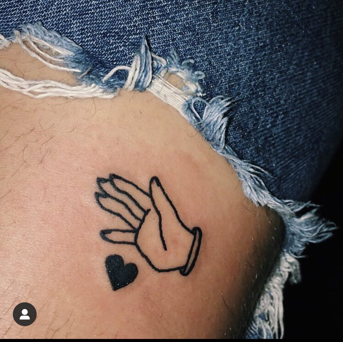 kaizbee's tweet photo. How it started💉:        How it’s going💉: https://t.co/cXkfv3oClF