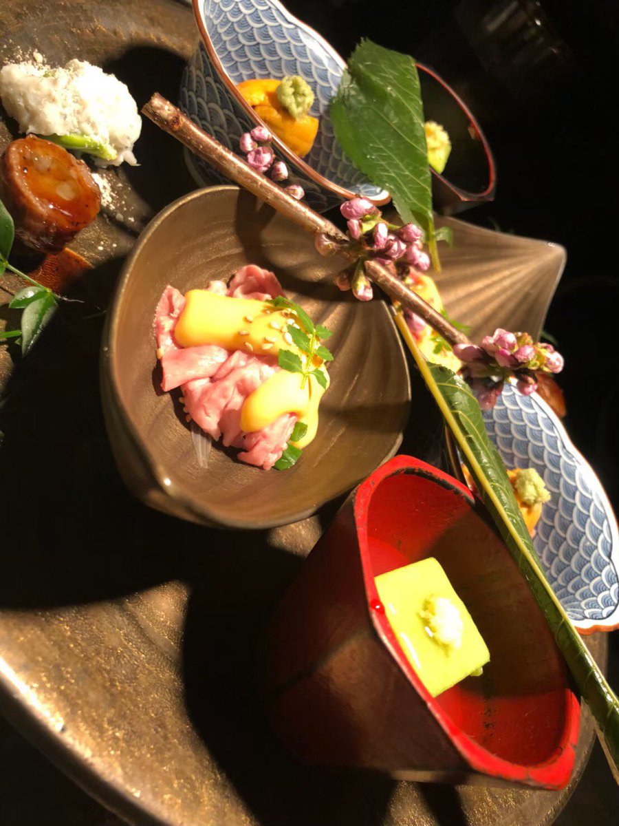 ca85909899's tweet photo. 本日は、会食に行ってきました👌
今の収入に0が一つ増えるようなお話聞かせていただきました☺️ https://t.co/ZnKnQRoiKz