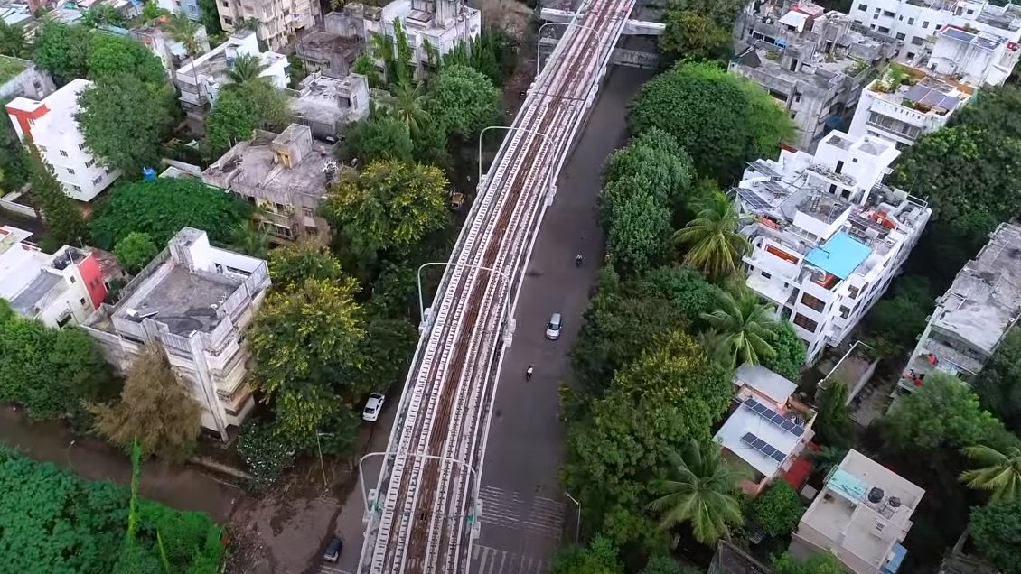 cbdhage's tweet photo. Some progress across #Metro line 2 #Vanaz civil court section .
1.viaduct work good progress.
2.station progress still negligible need faster.
3.OHE installation for some part visible.
4.Civil court Interchange station excavation work in progress.
#punemetro https://t.co/XROYWDPbtS