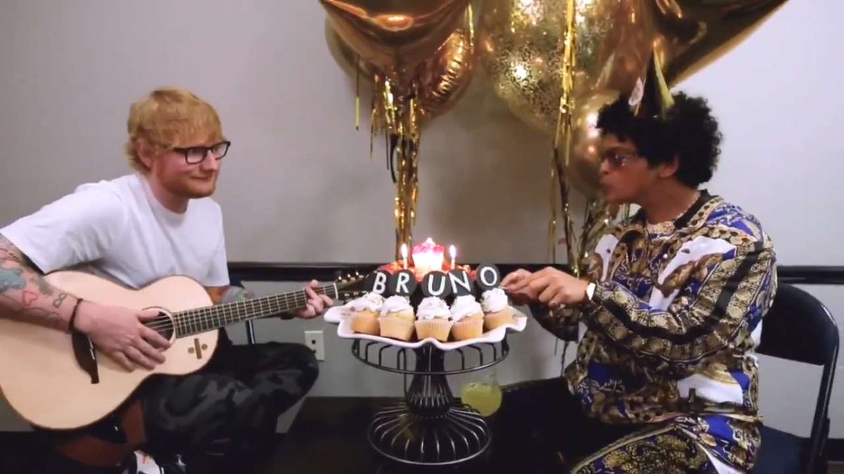 1stLadyHooligan's tweet photo. 🎉happy birthday Brunz!🍾🎂🤗❤️
I hope you're well & have an aMARSzing birthday filled with love, laughter & fun!🎉
@BrunoMars 🎂🍾🎉❤️
#HappyBirthdayBrunoMars #TBT #hooligans #ExtraForever https://t.co/67nMzwtQSx