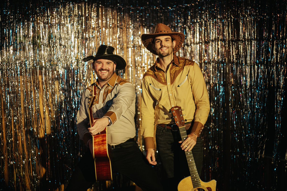 MusicRow's tweet photo. We can’t get enough of @wersoutherland’s new music video for #ThingIs 🤠 Watch now: https://t.co/rTWsbmYwqh https://t.co/wsHrqCsFAl