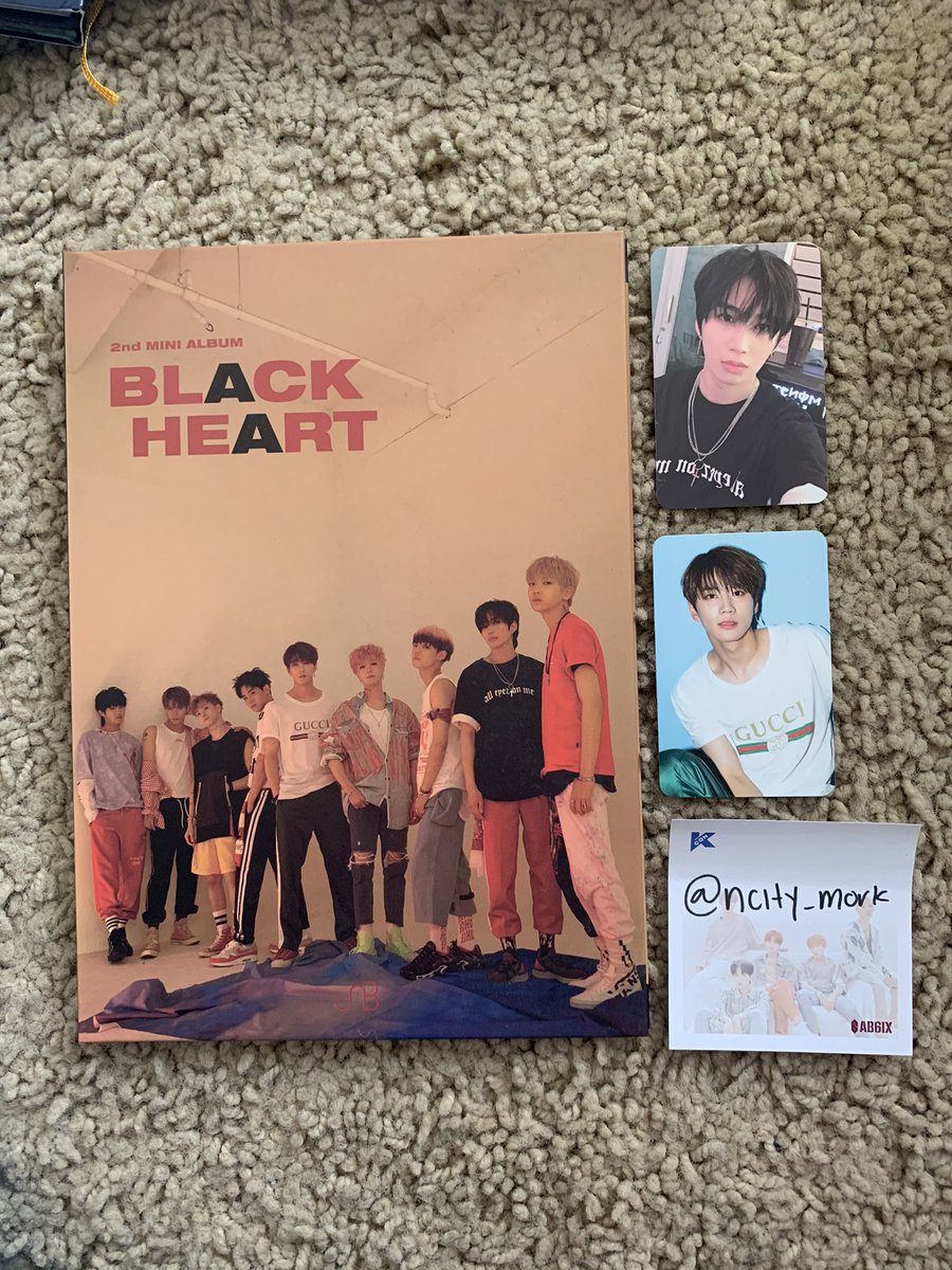 WTS | SELLINGusa onlyUNB Black Heart albumdm for more info/price/more picturesavailability at end of thread