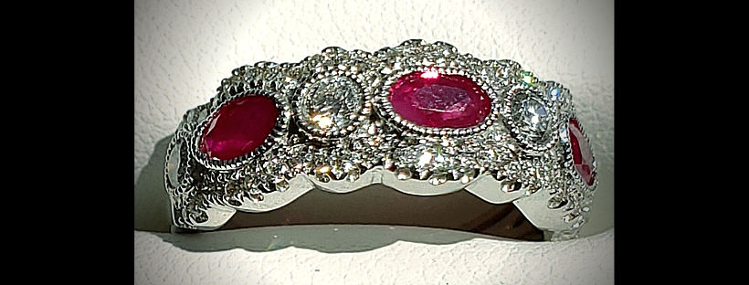 This one is for you ladies {&amp; gents}... This 💍 can be yours by purchasing a $50 raffle ticket! 3 rubies, 52 diamonds &amp; 14k white gold. $2075 value!
Get a raffle ticket 👉 event.gives/district5found…. Donations support programs across D5! Drawing during #EveningforEducation on 10/13!