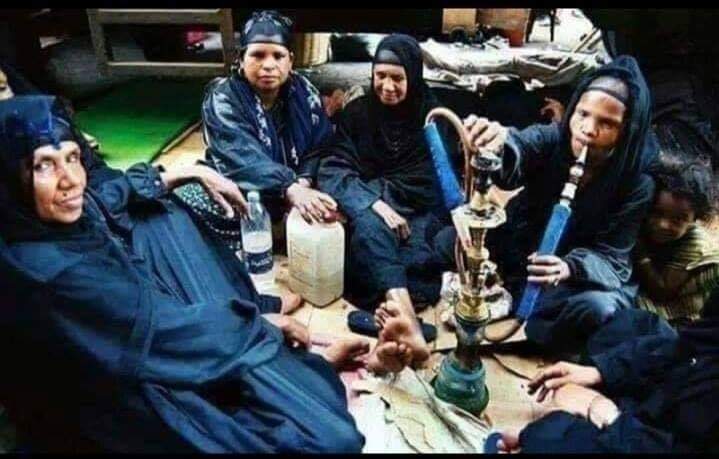 خصصي لنفسك وقت أكبر  للأمور التي تجعلك تشعرك بالسعاده💔😂