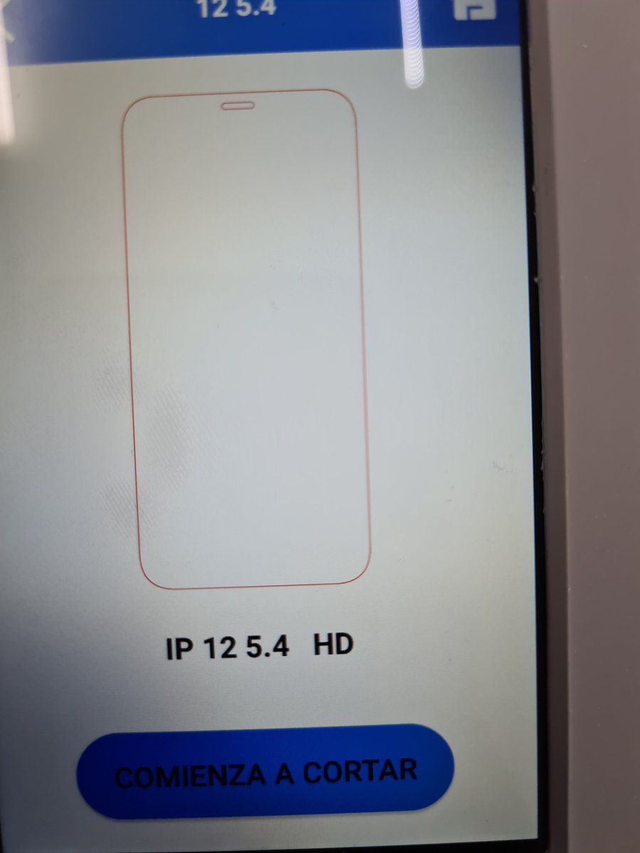 gerarmaii's tweet photo. @MARCIANOPHONE  mira nuestra máquina cortadora de hidrogel ya se actualizo, y aparecen los nuevos modelos de iPhone y el tamaño exacto de la pantalla y al parecer el noch viene pequeño 😊😊 https://t.co/RjR94aJVUq
