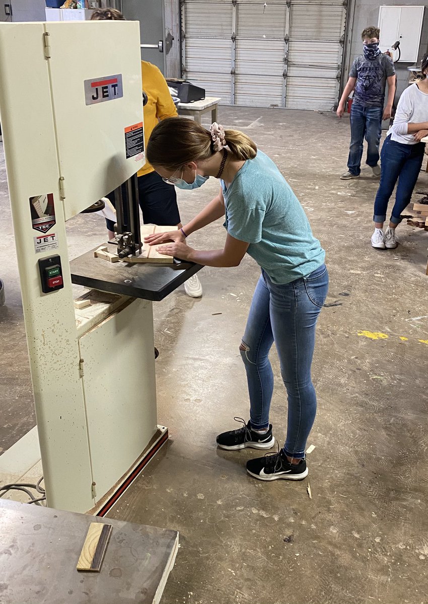 Working on birdhouses today in Principles of Construction with Mr. McNew. He wouldn’t let me use the bandsaw, but I’m not mad about it. 😆 @RhsConstTrades <a href="/risdHS/">Robinson High School</a> #robinsonisd