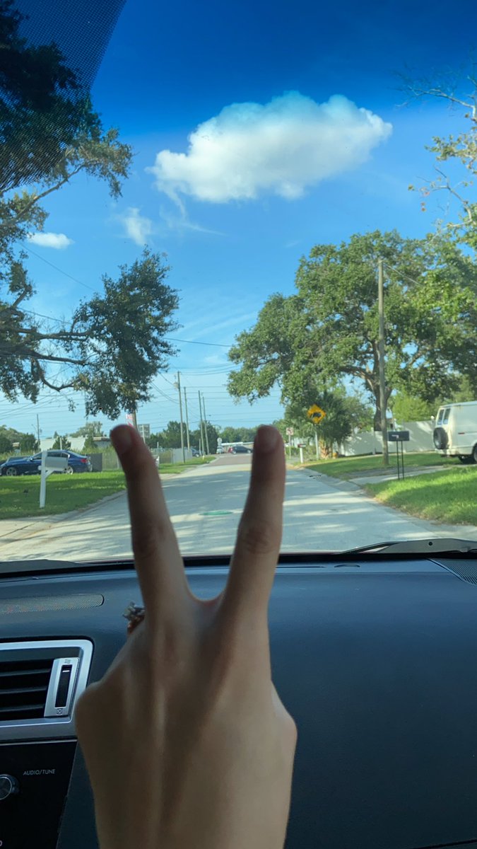 KrazyKitchen4's tweet photo. After a week of good times with “adopted” family, I am finally on my way out to grab some tasty noms for tonight’s stream @ 5:30pm est https://t.co/DJgRhlB24V
