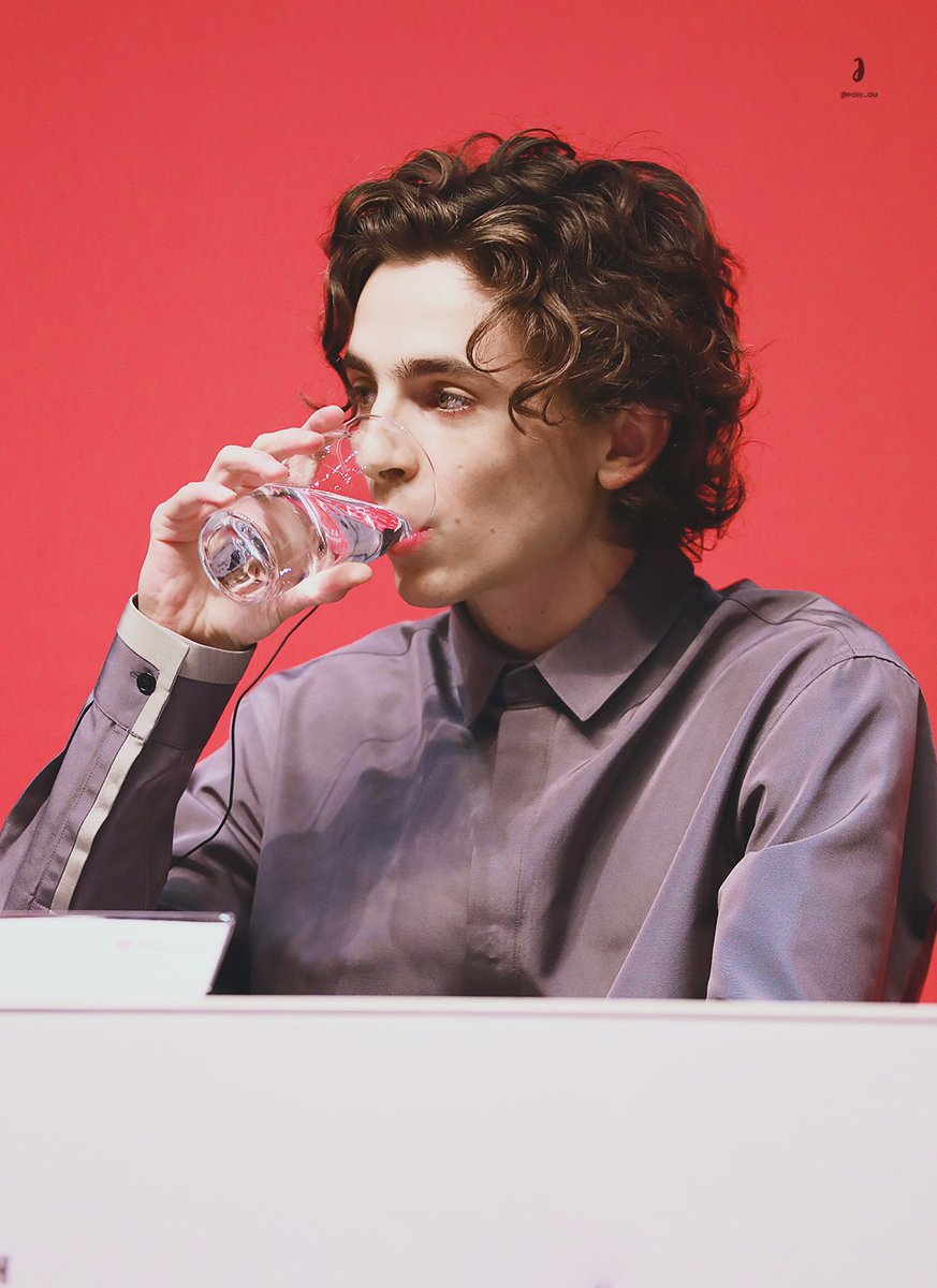 20191008 #티모시샬라메 #더킹헨리5세 
#부국제 #TimothéeChalamet #TheKing #BIFF

내한 1주년 짤털을 시도해보려 했으나 멍청이가 작년에 찍은 데이터 원본이 들어있는 메모리카드를 분실했다는.... 그런 슬픈 이야기........