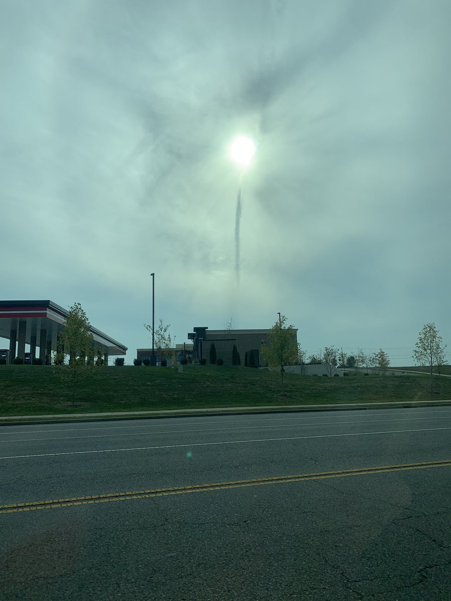 rdotjdot6's tweet photo. @NashSevereWx what do you call this strange thing coming down from the sun! https://t.co/GDLzuNJ8QI