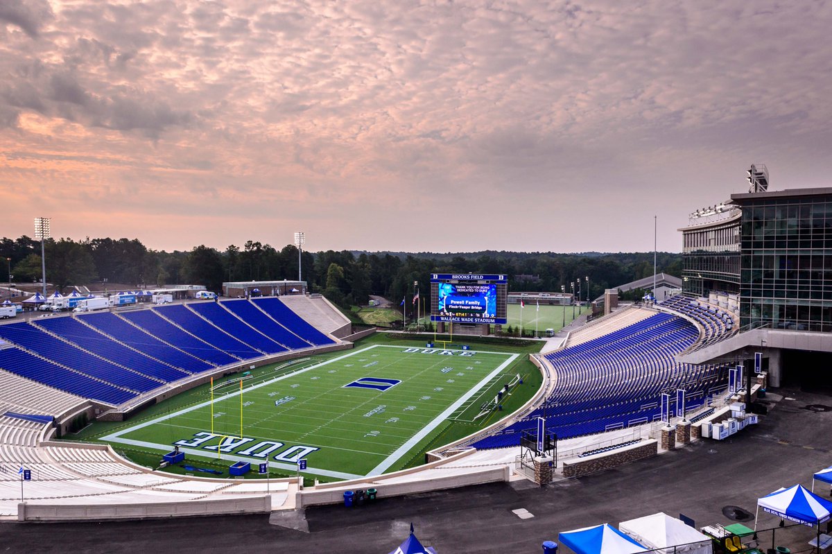 DukeFOOTBALL's tweet photo. How it started:                                        How it's going: https://t.co/9kKoNtQwJo