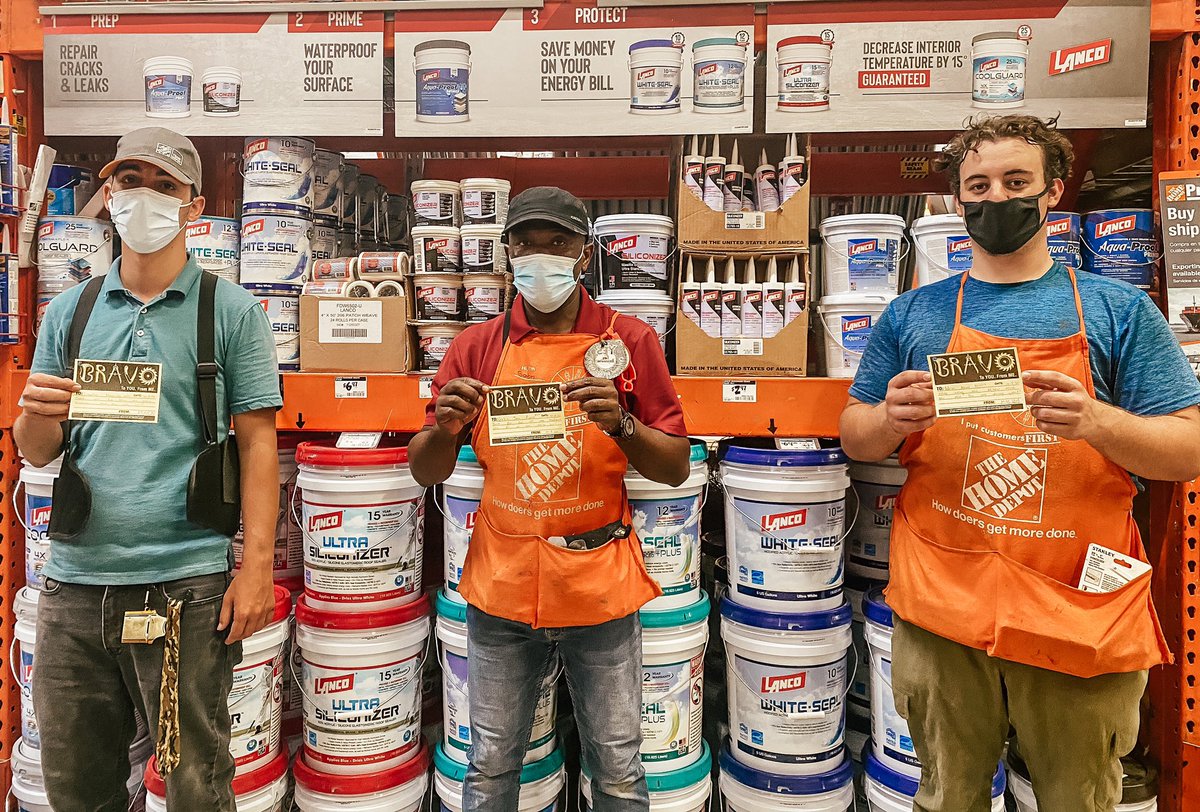 MikeFromTHD's tweet photo. #BRAVOS for these 3 D21/22 All-Stars! #GABIN #ADRIAN #IVANDER thank you for all the hard work and dedication! π₯ππ»π #1RegionSFL #OrangePromise #HDstrong https://t.co/XL1Q6U9acs