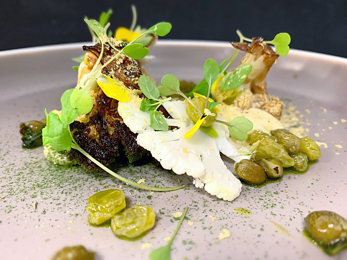 Lovely 5 course taster menu tonight #part1 <a href="/tomchef123/">Tom Lowe</a> <a href="/chefbenji64/">Ben Cook</a> <a href="/Rachael48432853/">Rachael Wilson</a> <a href="/OliCullers/">Oli Cullingworth</a> @AmyAkroberts <a href="/HolroydHowe/">Holroyd Howe</a> <a href="/DalebrookLtd/">Dalebrook Supplies</a> @ChefSi71 @chefysimon #hospitality