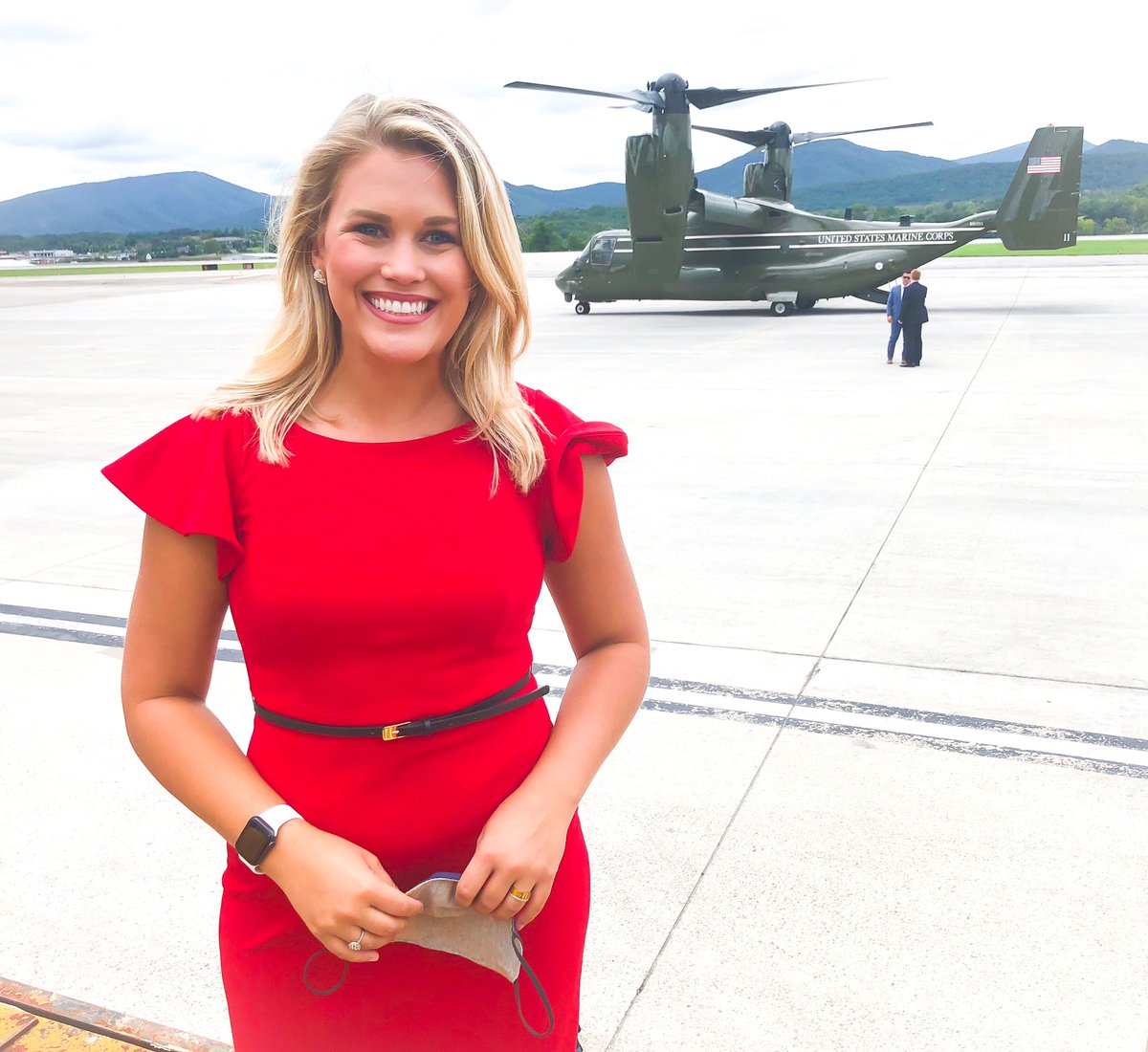 EmilySweckerTV's tweet photo. Had to join in on the latest challenge.
Thankful for everything I’ve learned along the way from @WVUNews to @ABC13News! 
How it started ▶️ How it’s going https://t.co/URaMiCADqV