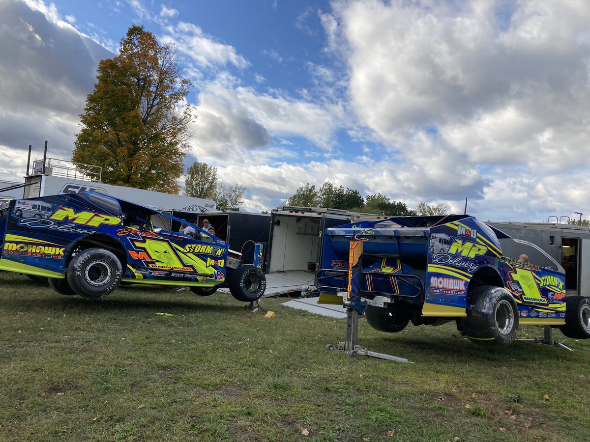 DIRTcarNE's tweet photo. 👀 Seeing double? You’re not alone!

Several @billywcars @SuperDIRTcar Series competitors are also signed in for @bicknellracing #358Modified Series action tonight at @FultonSpeedway 

There’s 7️⃣7️⃣ 358s on the property‼️ #OktoberFAST https://t.co/EscbGW7Bkl