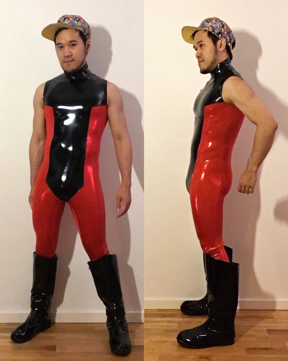 KeigoMak's tweet photo. I procrastinated too long with finishing the last part of the #WonderRed #cosplay, the boots! I guess I wasn’t that excited to make black boots 😛

#thewonderful101 #tw101 #ワンダフル101 #nintendo #任天堂 #switch #ps4 #supersentai #platinumgames #superhero #コスプレ #videogames https://t.co/Da0XhlVBHx